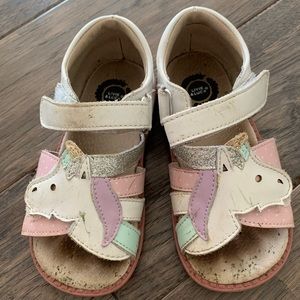 Livie and Luca Unicorn Sandals. Toddler 10. Used/Good.